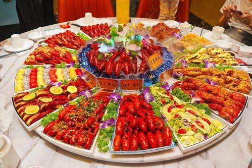 豪橫1888元吃20斤不同口味！這里的小龍蝦太太太好吃了——豪味來